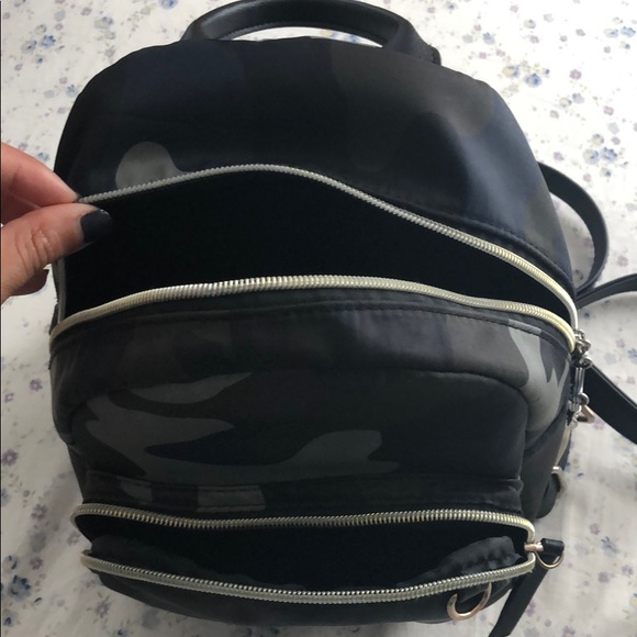 Backpack - Picture 3 of 3